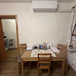 4 Dvory بيت ضيافة