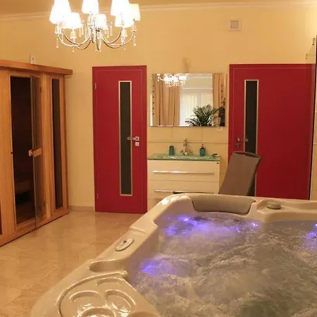 Πανσιόν 4 Dvory Τσέσκε Μπουντεγιόβιτσε