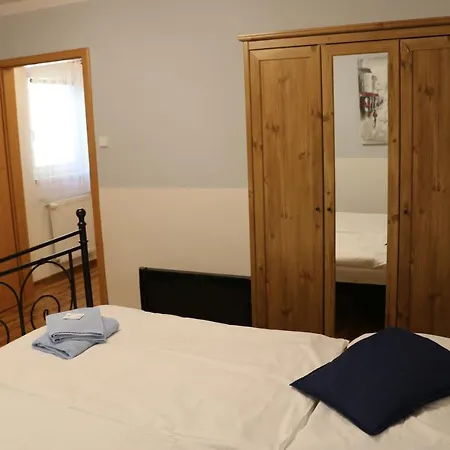 Guest house 4 Dvory 3*