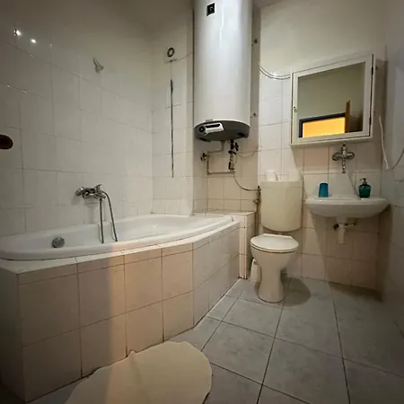 4 Dvory 3* Τσέσκε Μπουντεγιόβιτσε