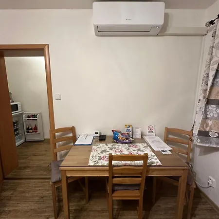 4 Dvory 게스트하우스